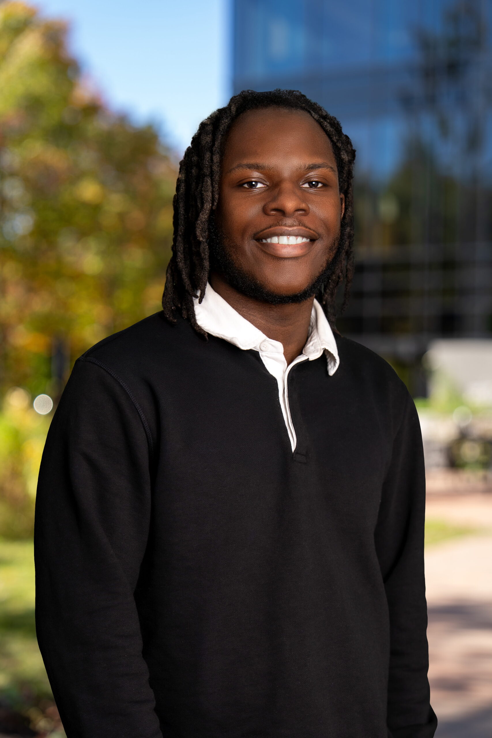 Photo corporative d'Emmanuel Koffi